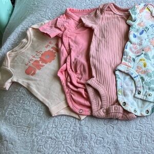 Bundle of 7 BabyGirl Onesies | Size NB | Floral, Pink & Polka Dots | 100% Cotton